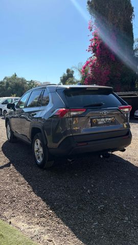 טויוטה RAV4