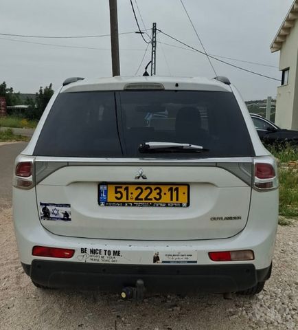 מודעת רכב מיצובישי אאוטלנדר