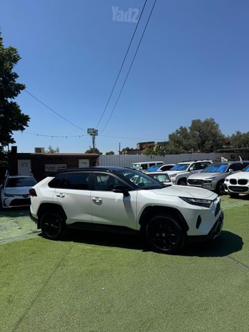 מודעת רכב טויוטה RAV4