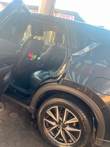 מודעת רכב מאזדה CX-5