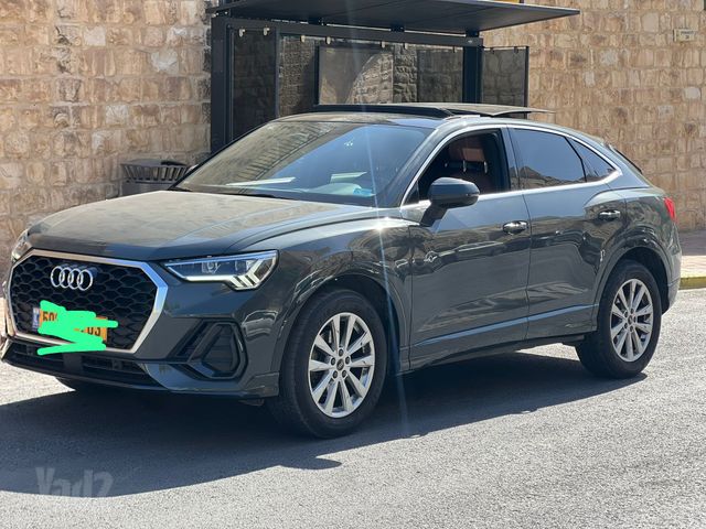 אאודי Q3