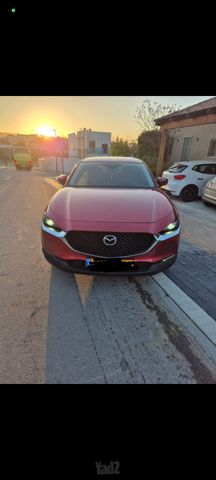 מודעת רכב מאזדה CX-30