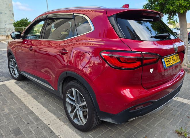 אם ג'י EHS PHEV