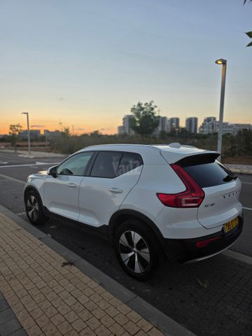 וולוו XC40
