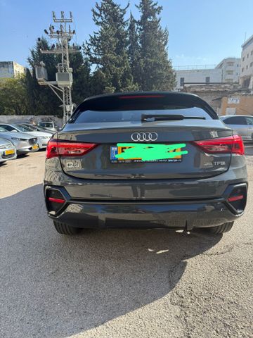 אאודי Q3