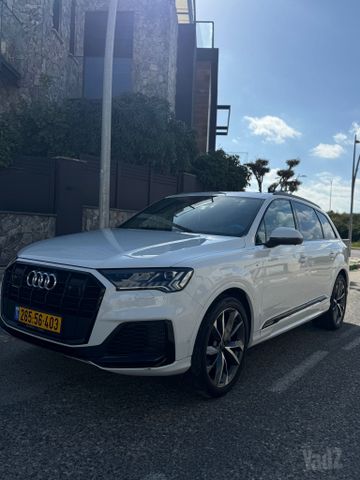 מודעת רכב אאודי Q7