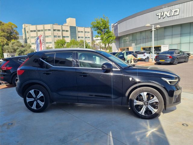 וולוו XC40