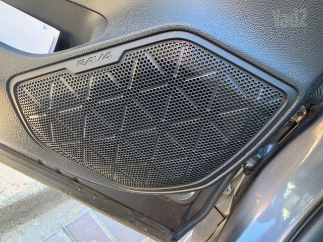 טויוטה RAV4