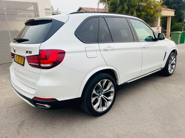 ב מ וו X5