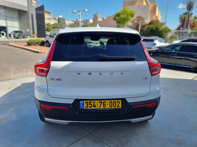 מודעת רכב וולוו XC40 1