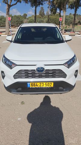 מודעת רכב טויוטה RAV4