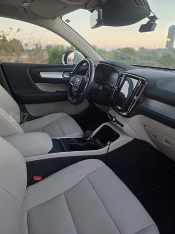 וולוו XC40