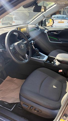 טויוטה RAV4