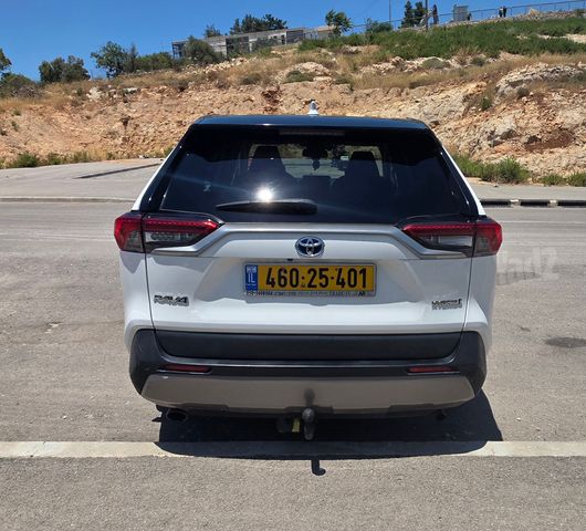 טויוטה RAV4