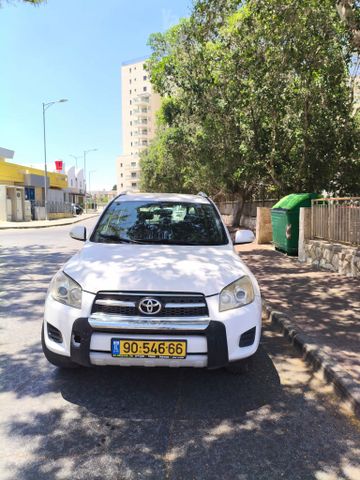 מודעת רכב טויוטה RAV4