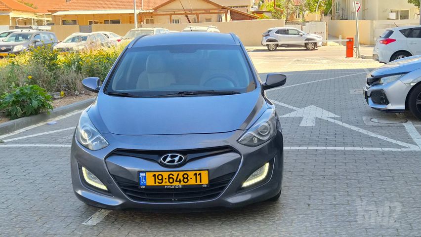 יונדאי i30