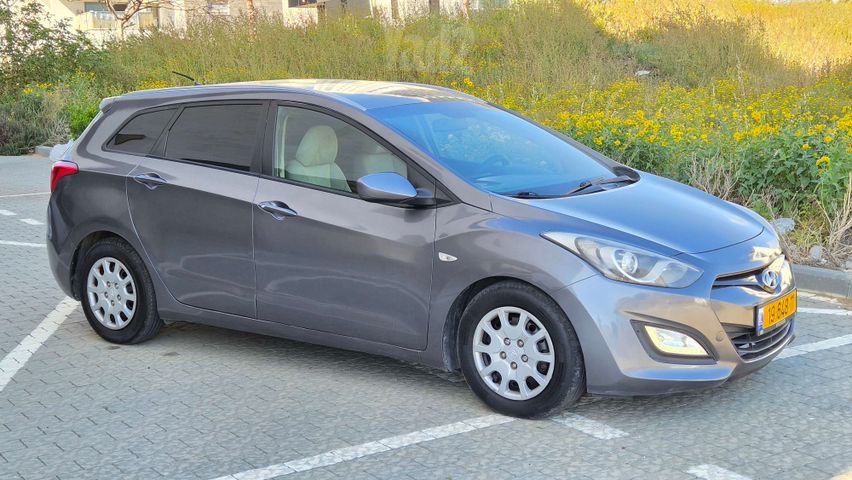 יונדאי i30