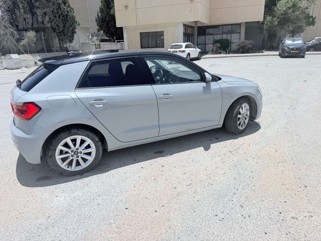 אאודי A1