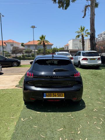 פיג'ו 208
