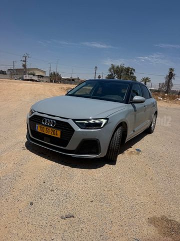 אאודי A1