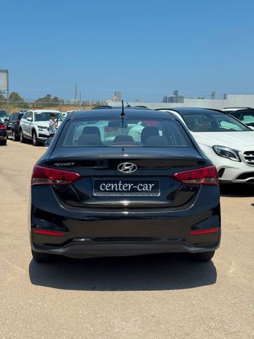 יונדאי אקסנט i25