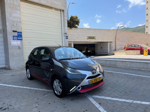טויוטה אייגו