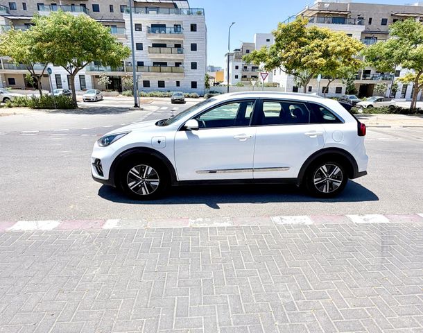 קיה נירו