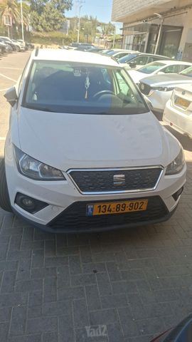 מודעת רכב סיאט ארונה