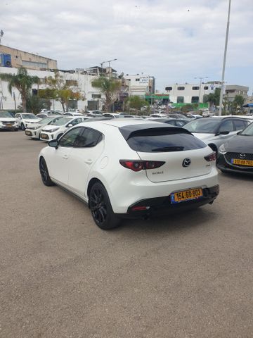 מאזדה 3