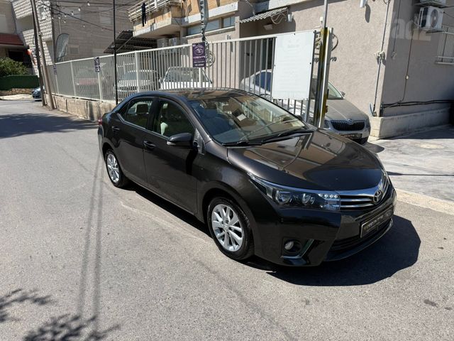 מודעת רכב טויוטה קורולה 1