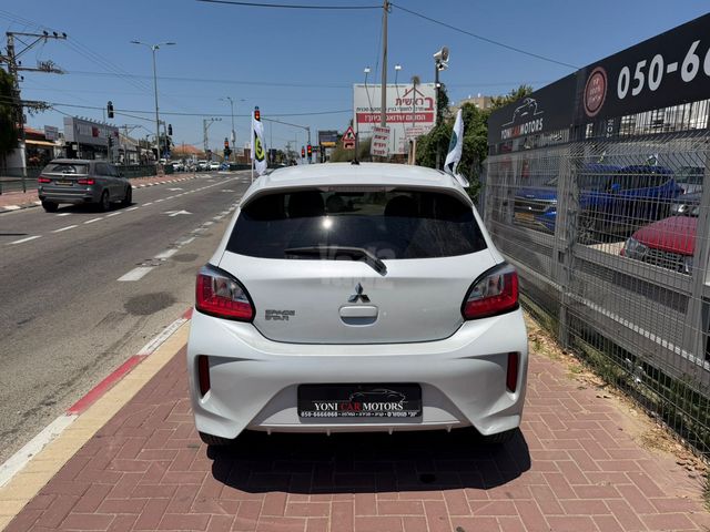 מיצובישי ספייס סטאר