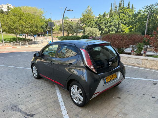 טויוטה אייגו