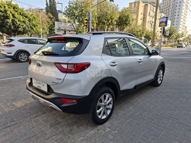 קיה סטוניק