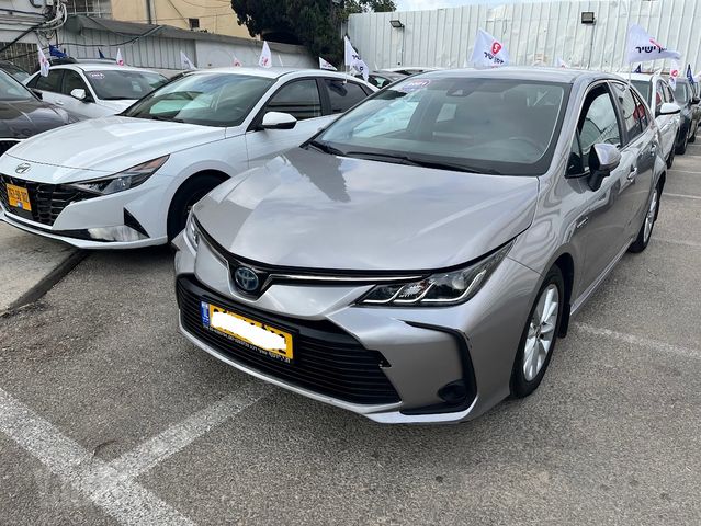 מודעת רכב טויוטה קורולה