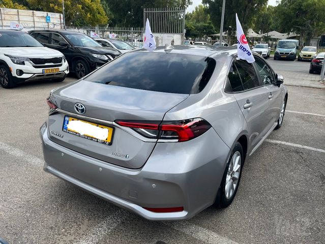 טויוטה קורולה