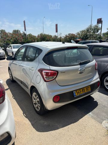 יונדאי i10