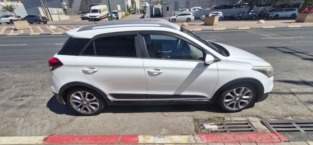 מודעת רכב יונדאי I20 קרוס