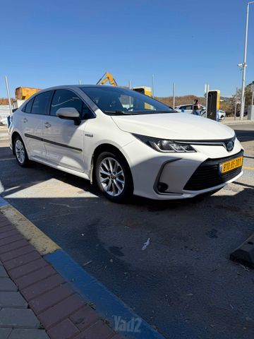 מודעת רכב טויוטה קורולה