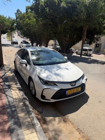 טויוטה קורולה