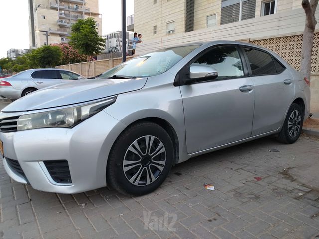 מודעת רכב טויוטה קורולה