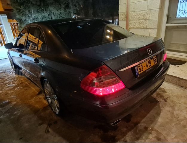 מודעת רכב מרצדס-בנץ E-class