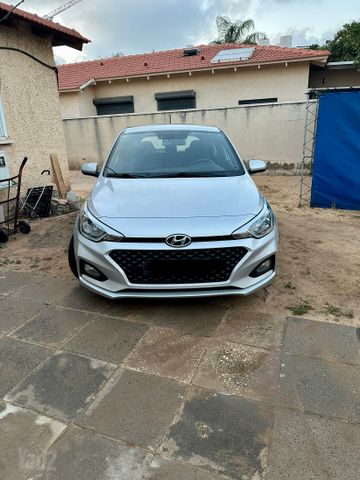 יונדאי i20