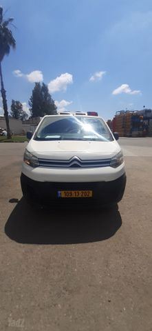 מודעת רכב סיטרואן ג'אמפי
