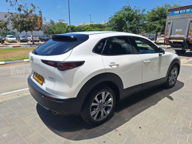 מאזדה CX-30