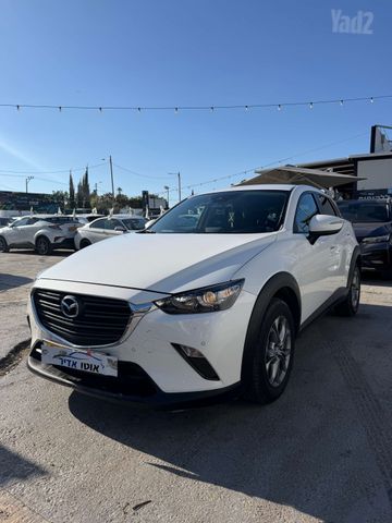 מודעת רכב מאזדה CX-3