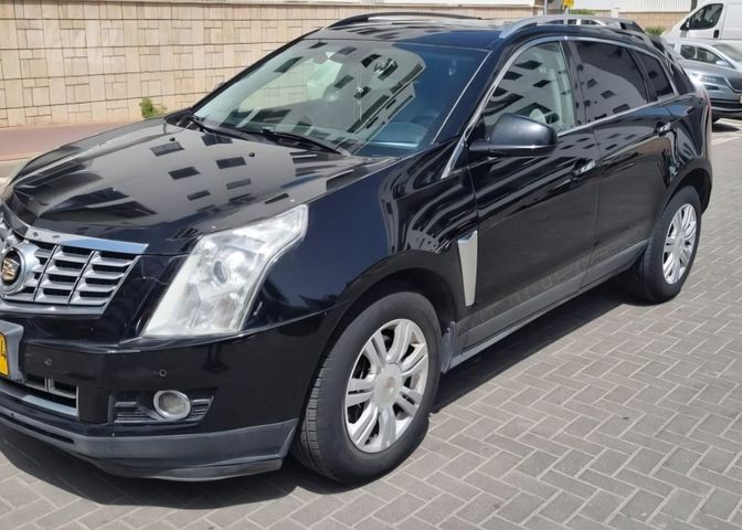 מודעת רכב קאדילק SRX