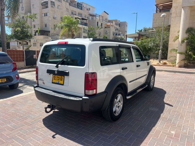 דודג' ניטרו