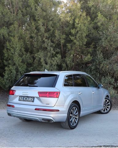 אאודי Q7