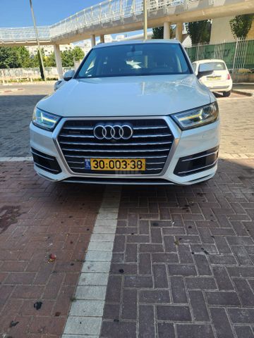 אאודי Q7