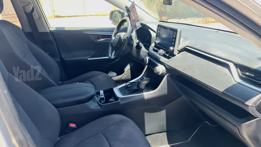 טויוטה RAV4